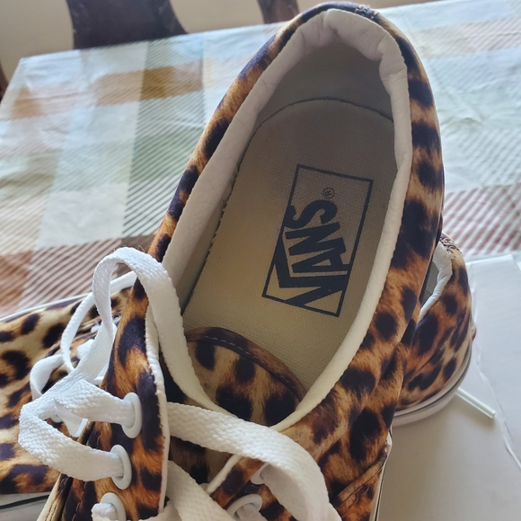 Vans Women's Leopard Print Sneakers - Picture 4 of 8